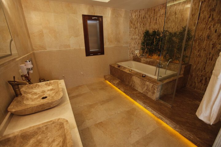 Clean Restrooms