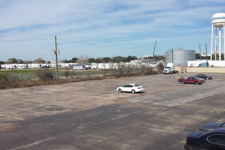 Property Grounds 26 of 30