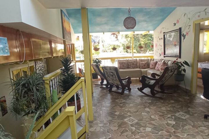 Room 12 of 23
