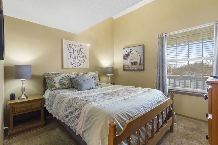 Room 5 of 13