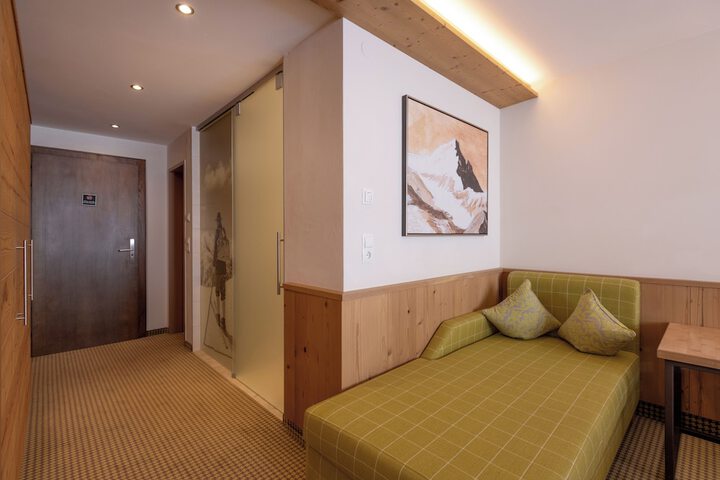 Room 26 of 68