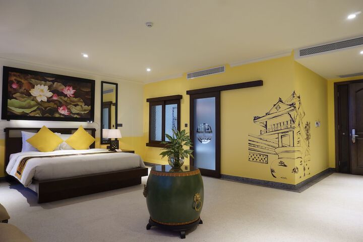 Room 8 of 39