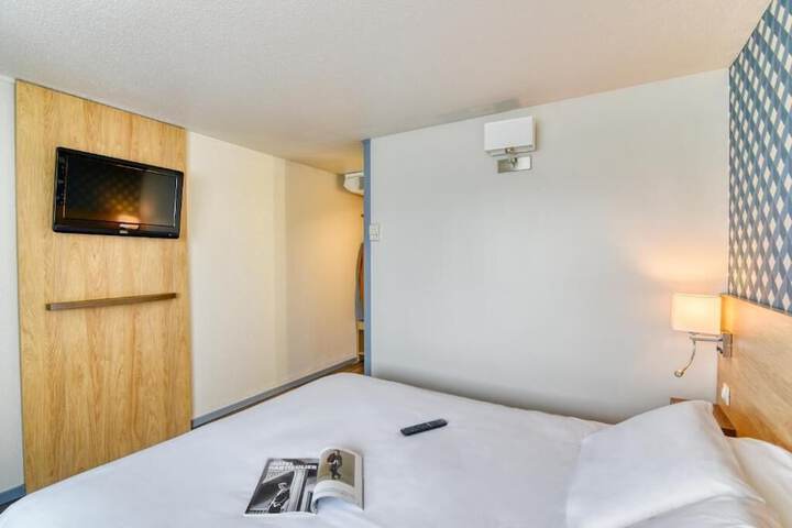 Room 3 of 39