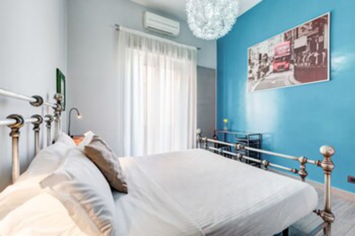 Room 13 of 29