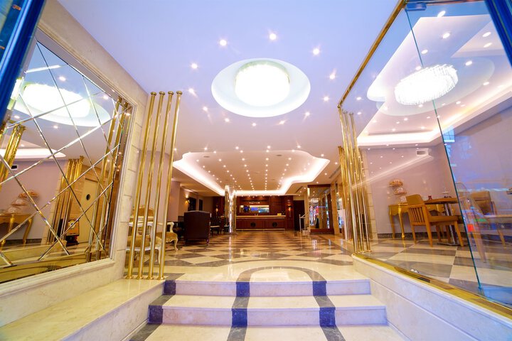 Guest Lobby
