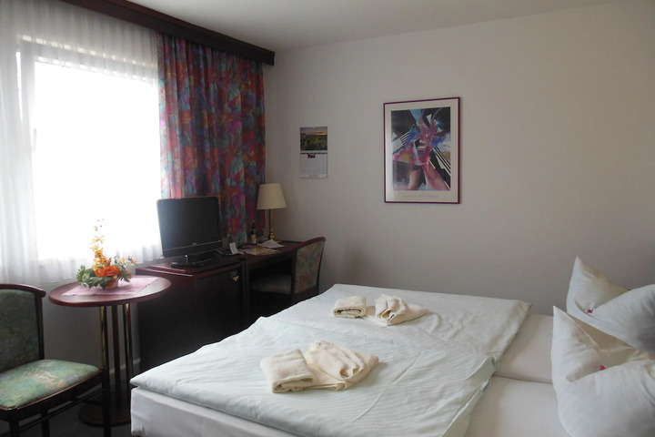 Room 3 of 4