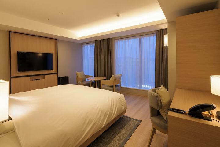 Room 5 of 121
