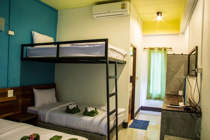 Room 5 of 63