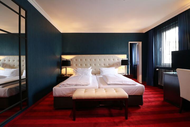Room 25 of 101