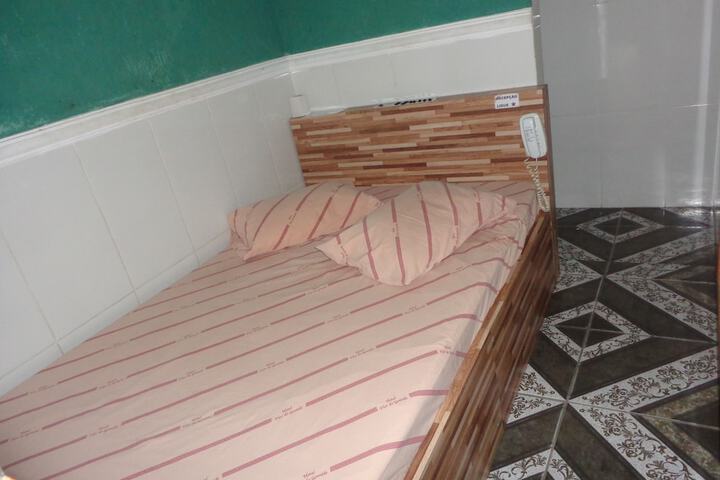 Room 30 of 52