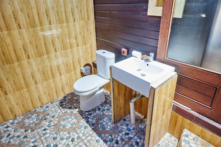 Bathroom Photo
