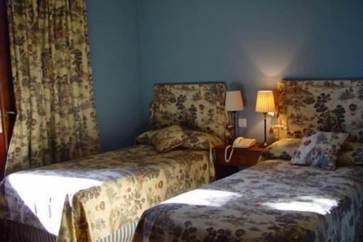 Room 2 of 22
