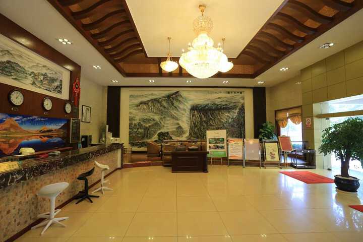 Hotel Interior 8 of 17