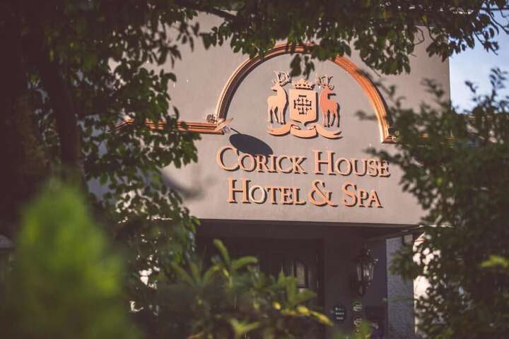Hotel 33 of 34