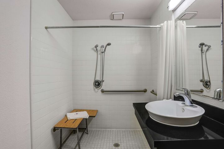 Room 19 of 27