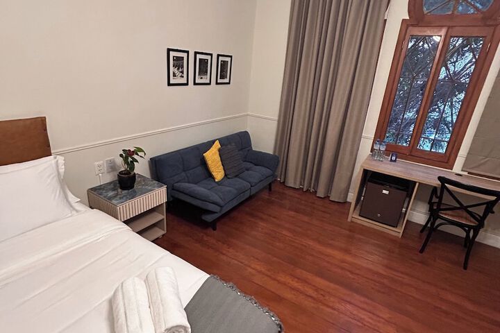 Room 21 of 36