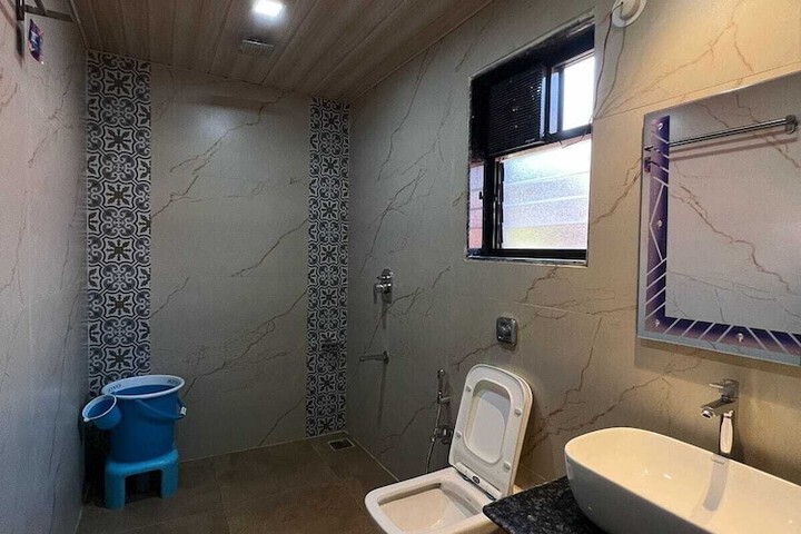 Room 41 of 62