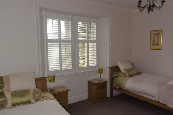 Room 4 of 22
