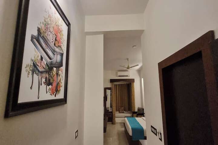 Room 11 of 86