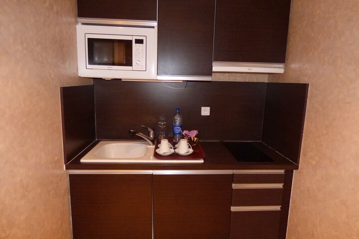 Room 8 of 24