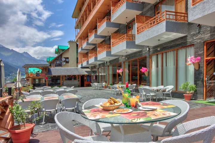 Terrace/Patio 30 of 96