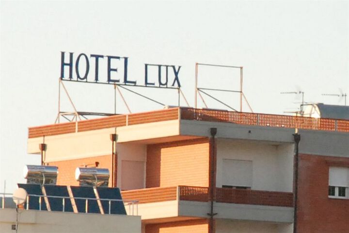 HOTEL LUX VLORE
