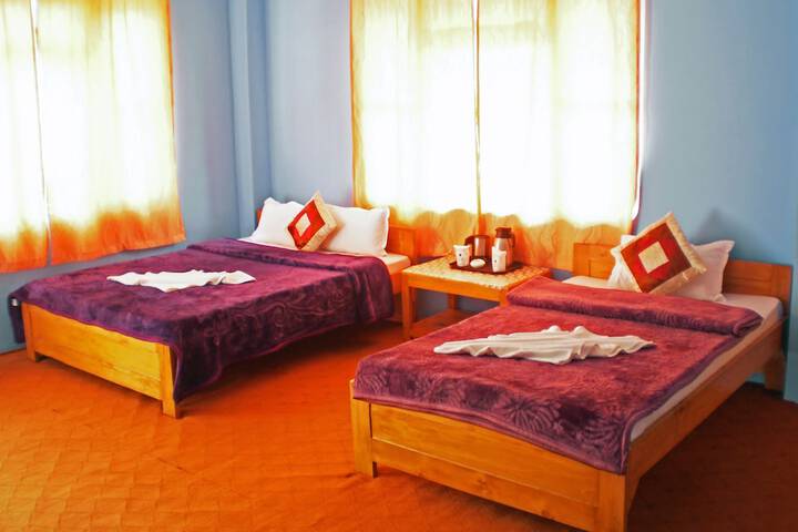 Room 8 of 14