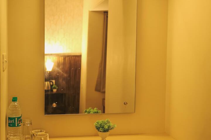 Room 26 of 65