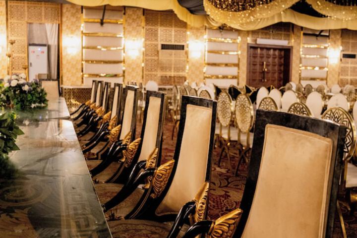Ballroom/Hall 65 of 93