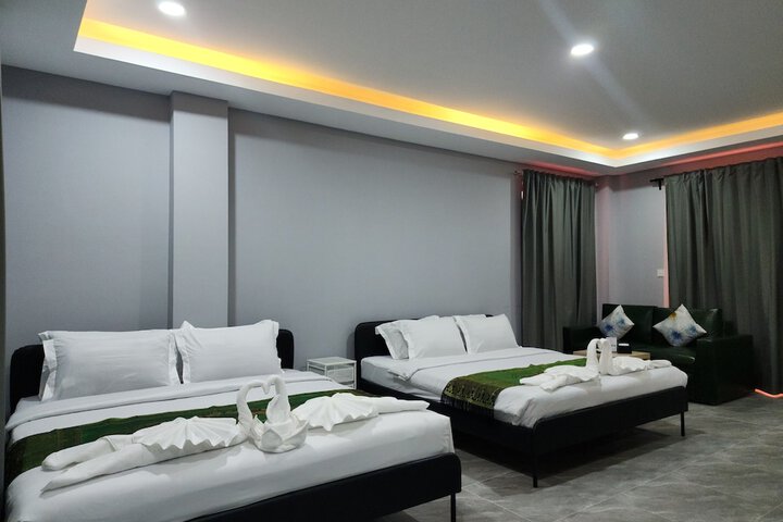 Room 36 of 65