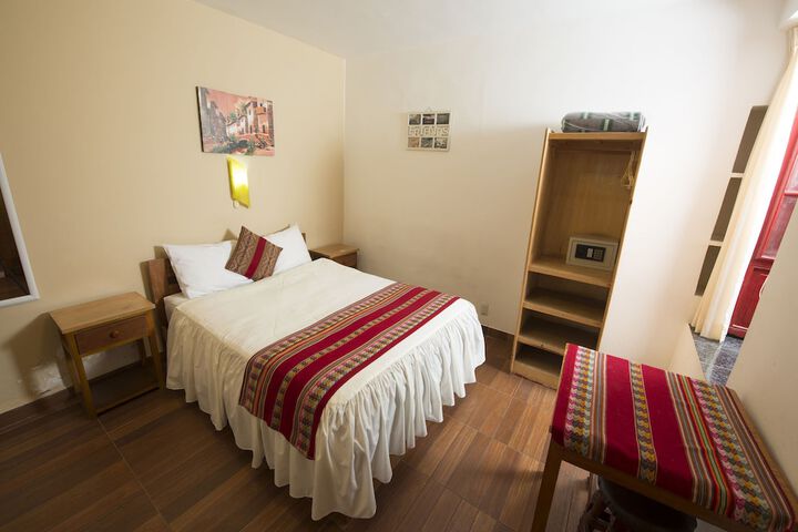 Room 15 of 82