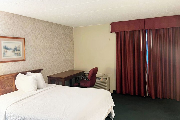 Room 13 of 24