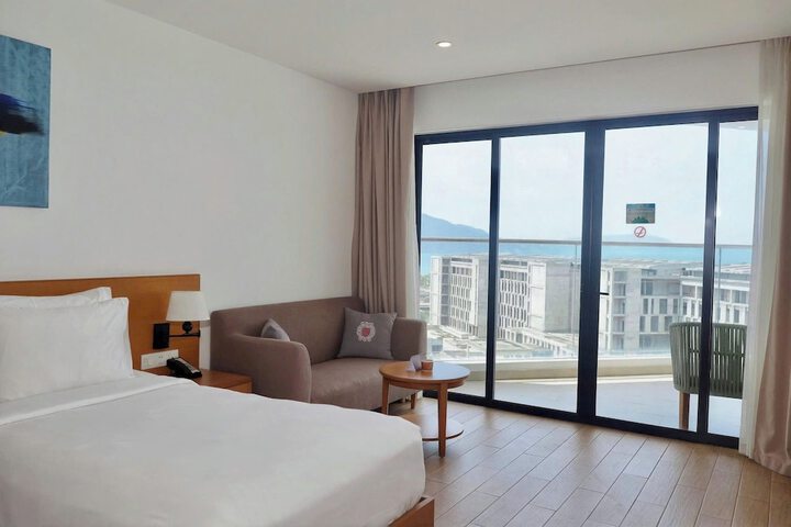 Hotel 92 of 98