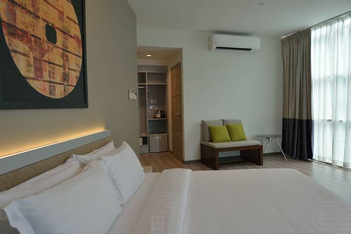 Room 10 of 78