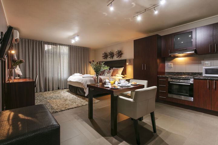 Room 4 of 36
