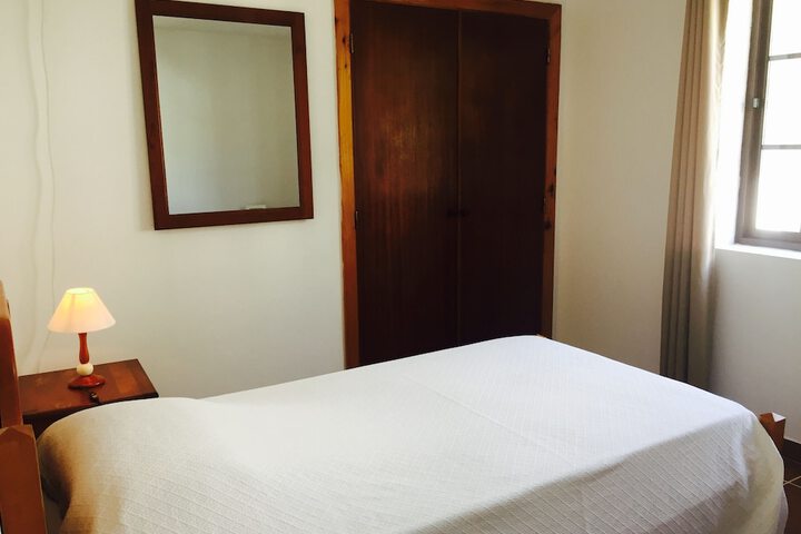 Room 12 of 28