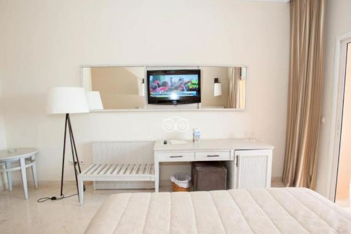 Room 21 of 31