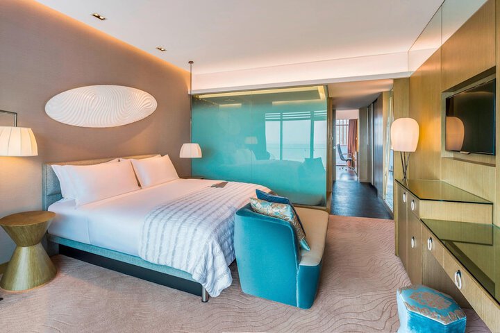 Room 20 of 65