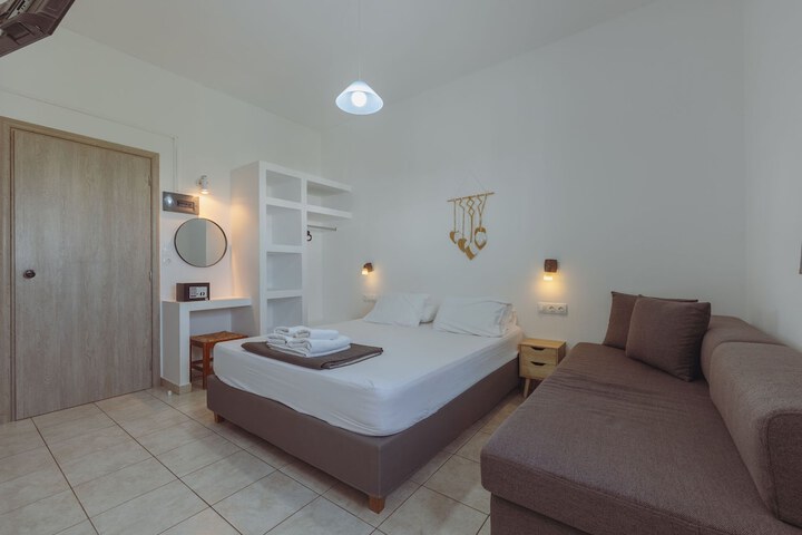 Room 44 of 139