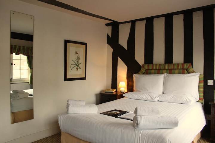 Room 16 of 31