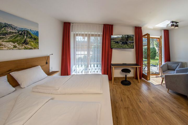 Room 3 of 42