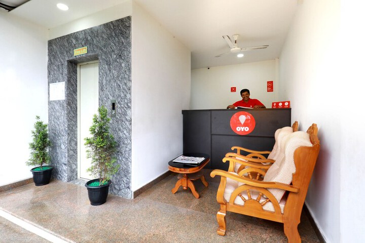 OYO 6725 PALM INN