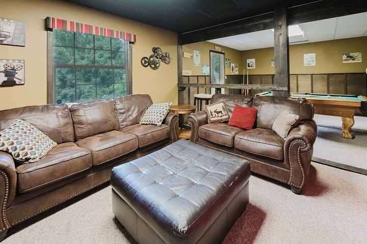 Room 11 of 25