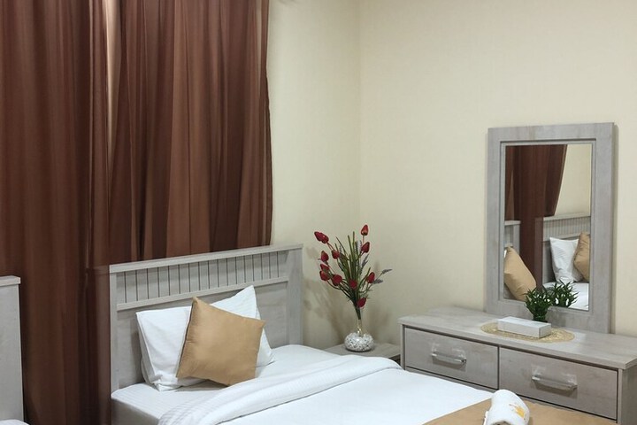 Room 16 of 48