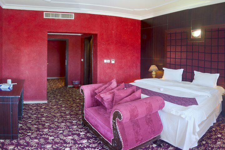 Room 15 of 34