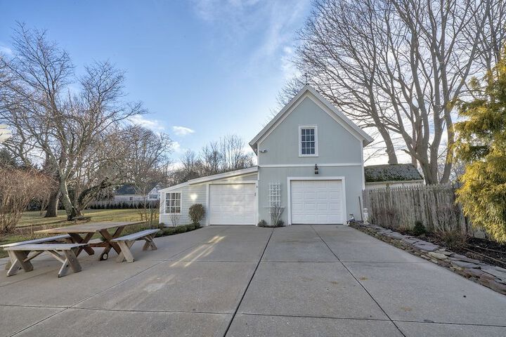 Property Grounds 32 of 37