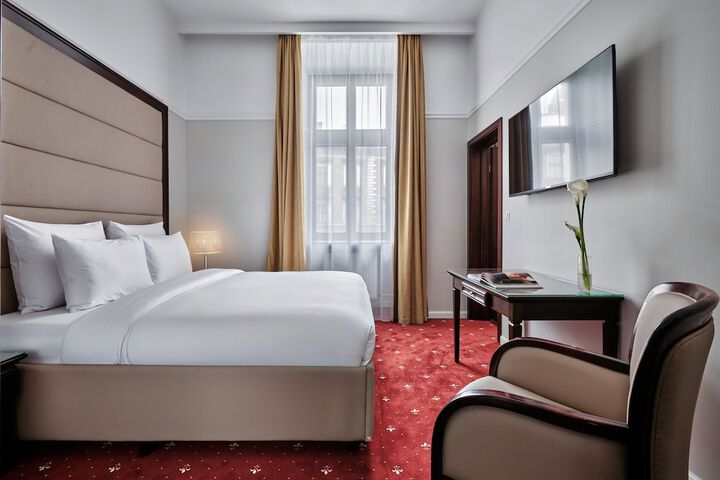 Room 26 of 70