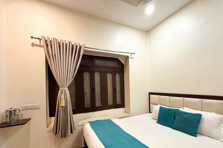 Room 28 of 80