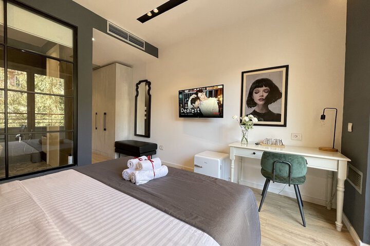 Room 41 of 68