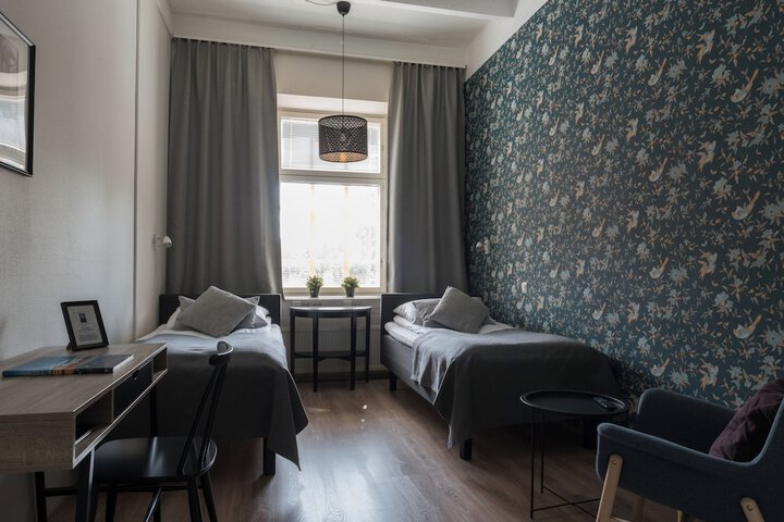 Room 15 of 48